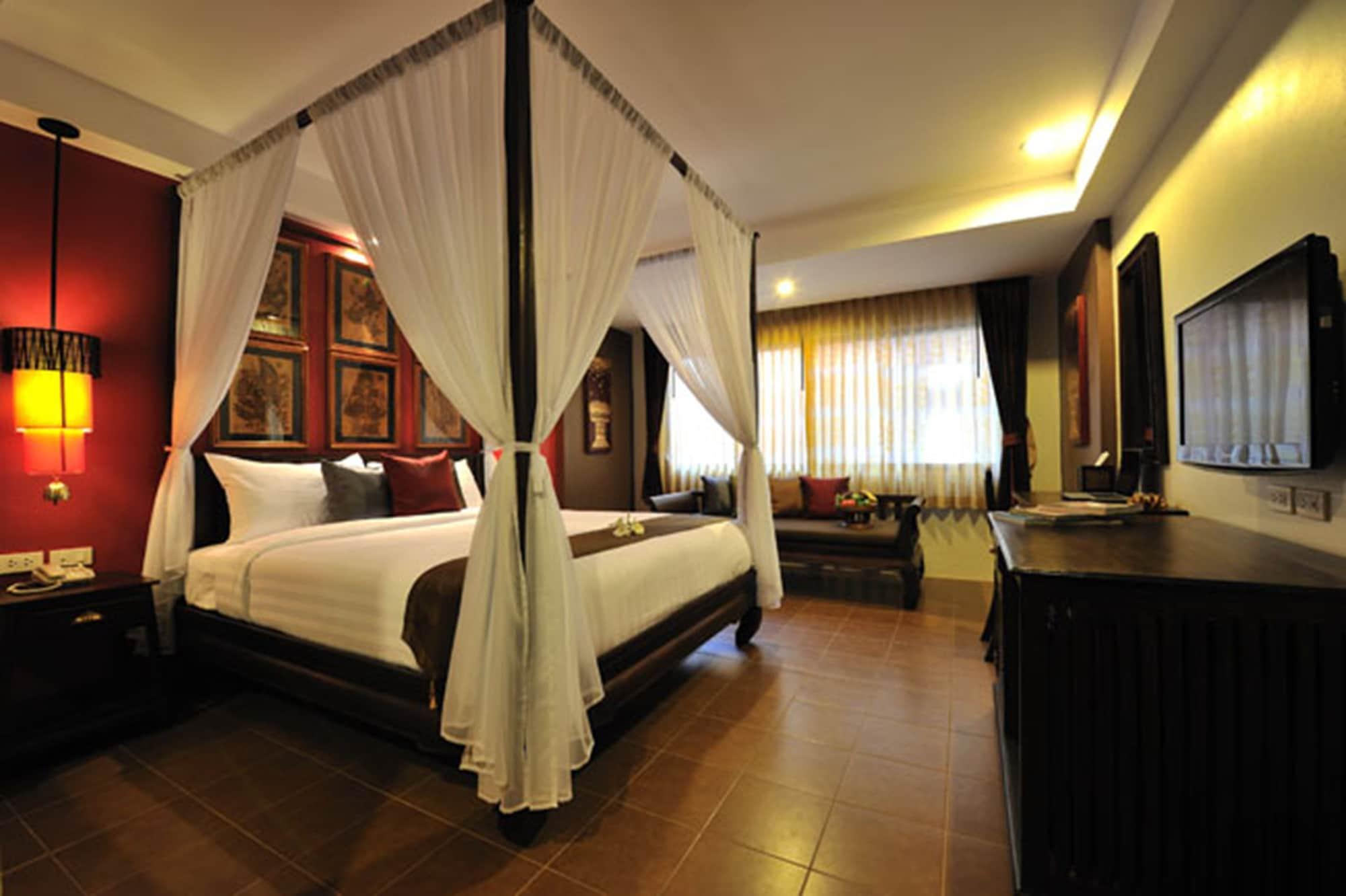 Siralanna Hotel Patong Exteriör bild